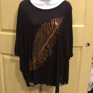 🎀BRAND NEW FROM BOUTIQUE🎀Gold feather top
